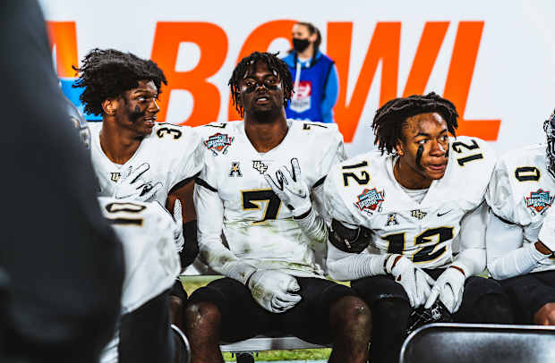 Davonte Brown Brandon Adams Justin Hodges